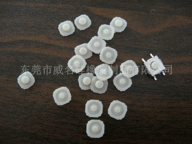 有腳單點硅膠按鍵，觸感非常